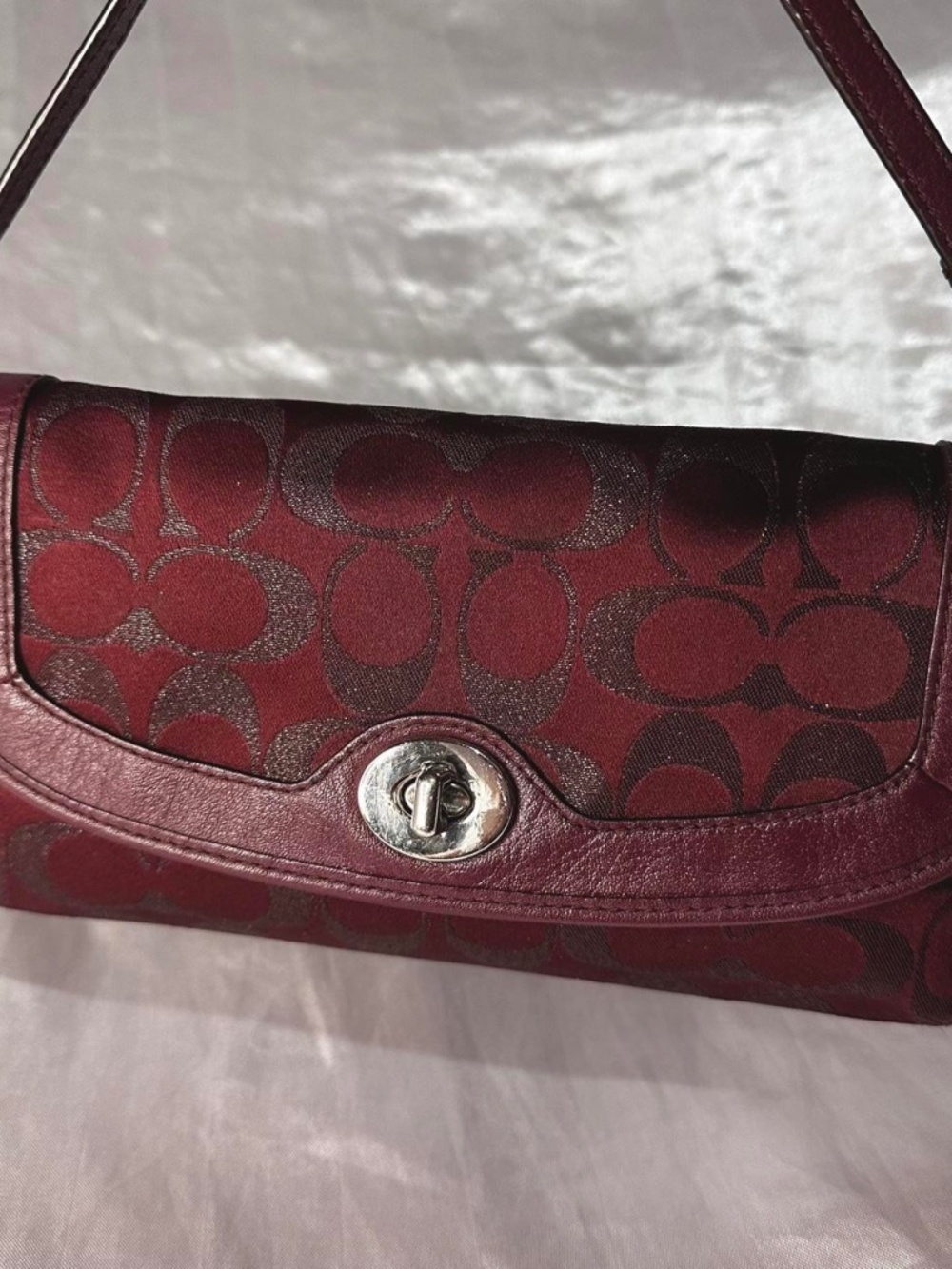 Vintage Y2K Coach Signature Burgundy Small Shoulder Bag/Wristlet Turnlock